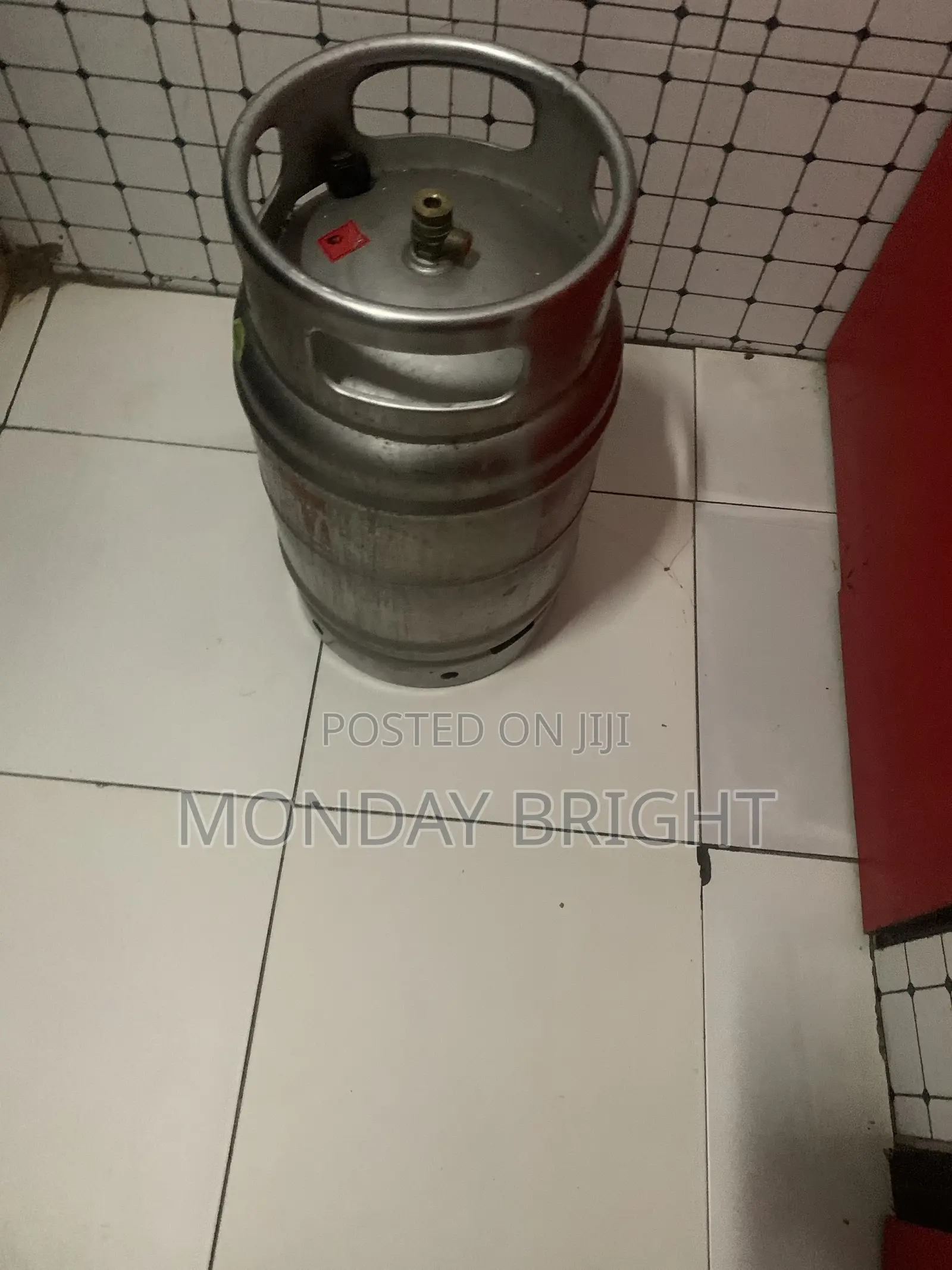Neatly Used Gas Cylinder for Sales