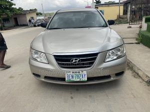 Hyundai Sonata 2009 Gold