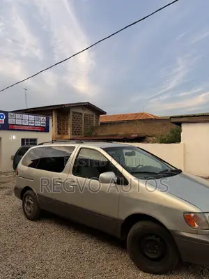 Toyota TownAce 2002 Silver