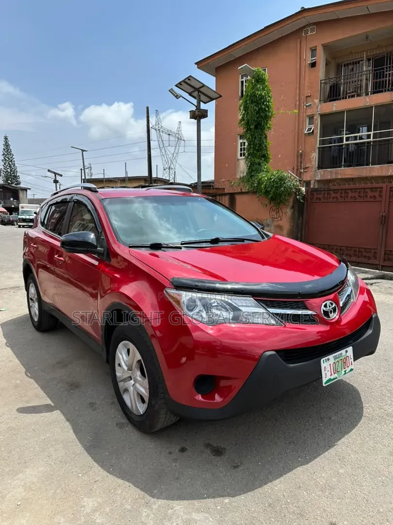 Toyota RAV4 2015 Red