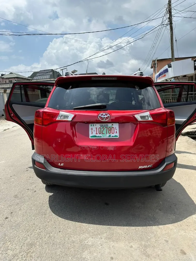 Toyota RAV4 2015 Red