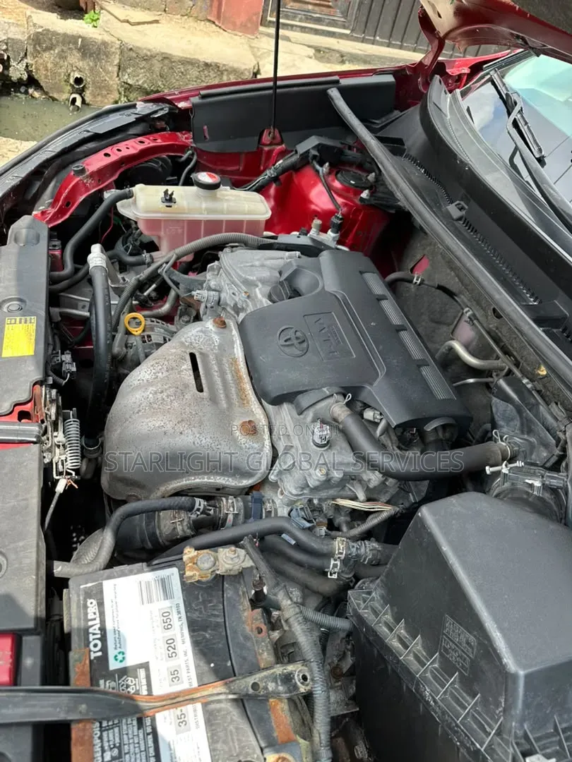 Toyota RAV4 2015 Red