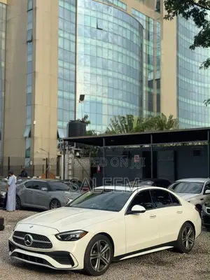 Mercedes-Benz C300 2022 White