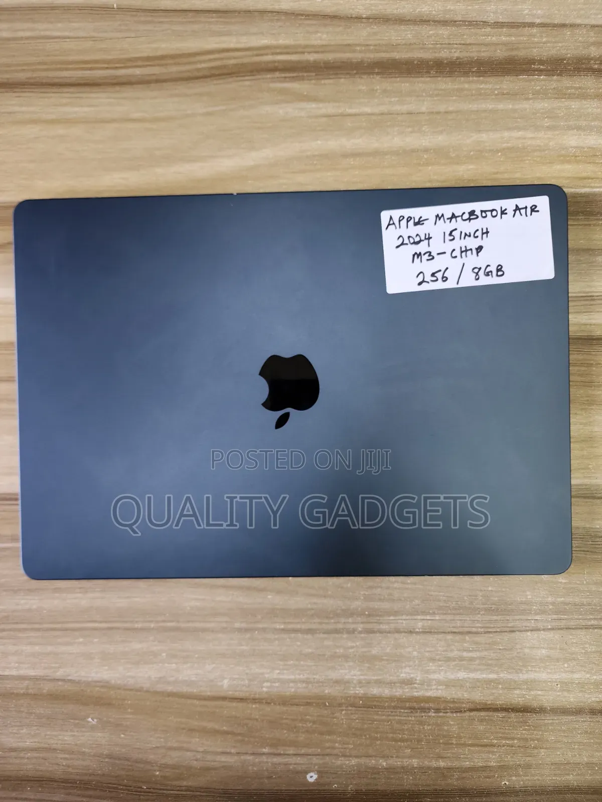 Laptop Apple MacBook Air 2024 M3 8GB Apple M3 SSD 256GB