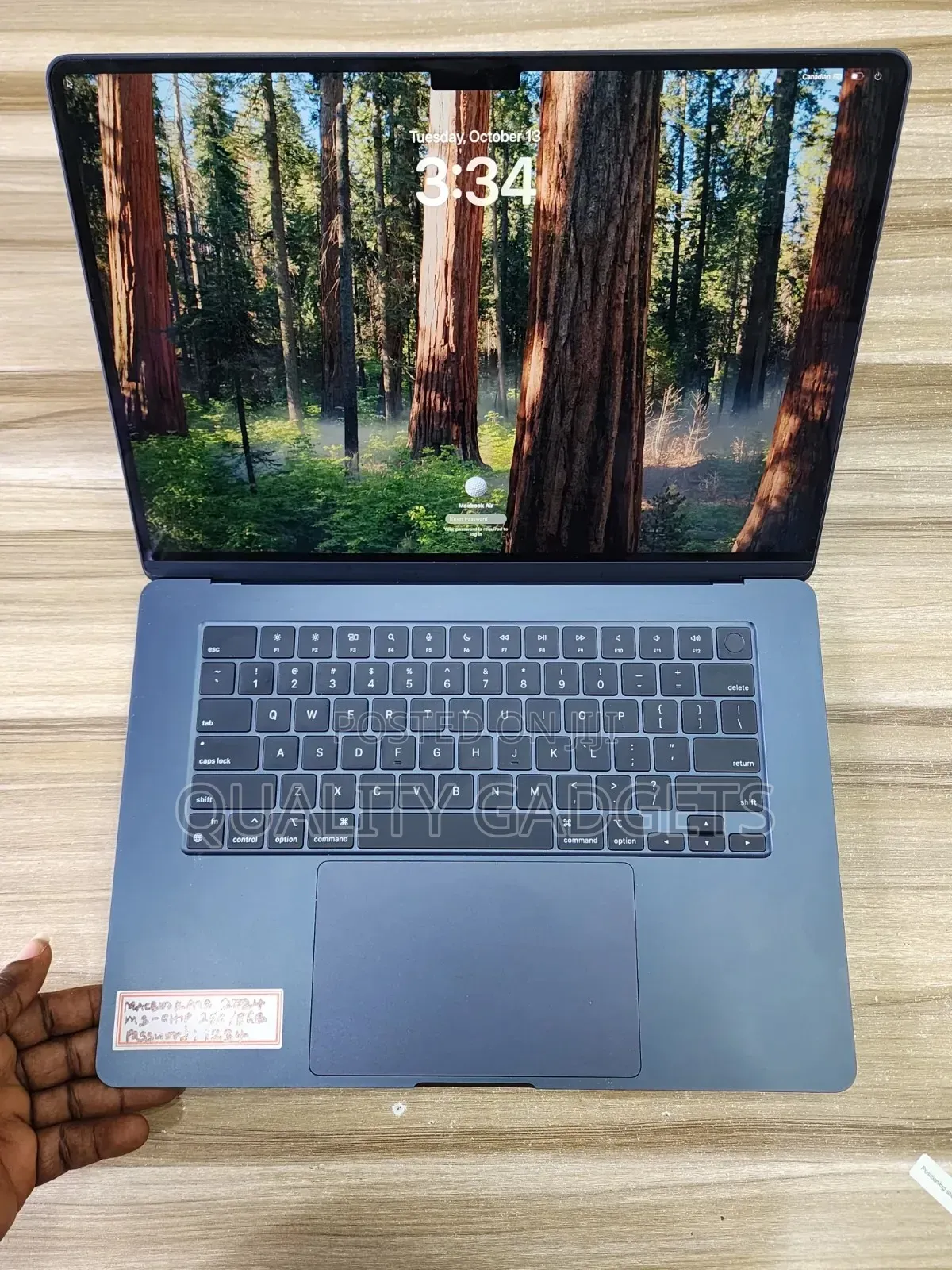 Laptop Apple MacBook Air 2024 M3 8GB Apple M3 SSD 256GB