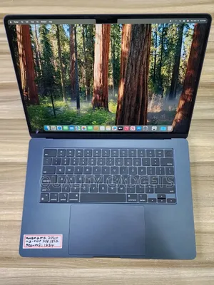 Laptop Apple MacBook Air 2024 M3 8GB Apple M3 SSD 256GB