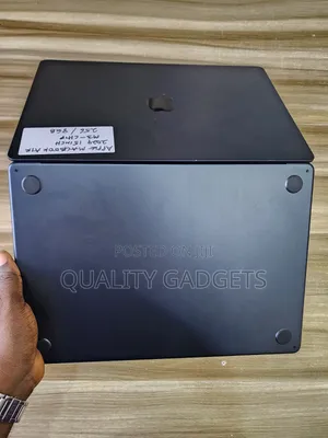 Laptop Apple MacBook Air 2024 M3 8GB Apple M3 SSD 256GB