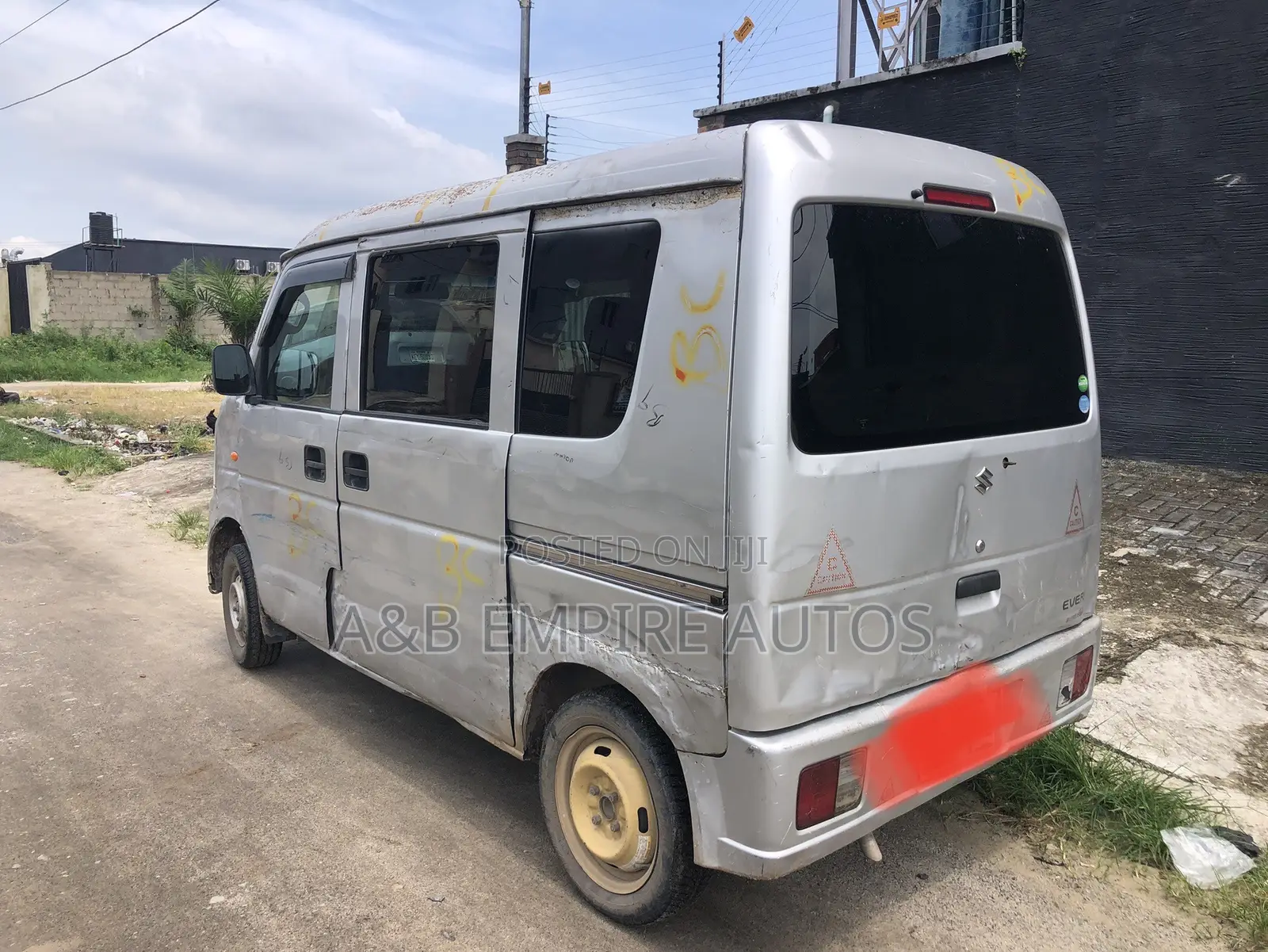 Suzuki APV Minibus 2011 Silver