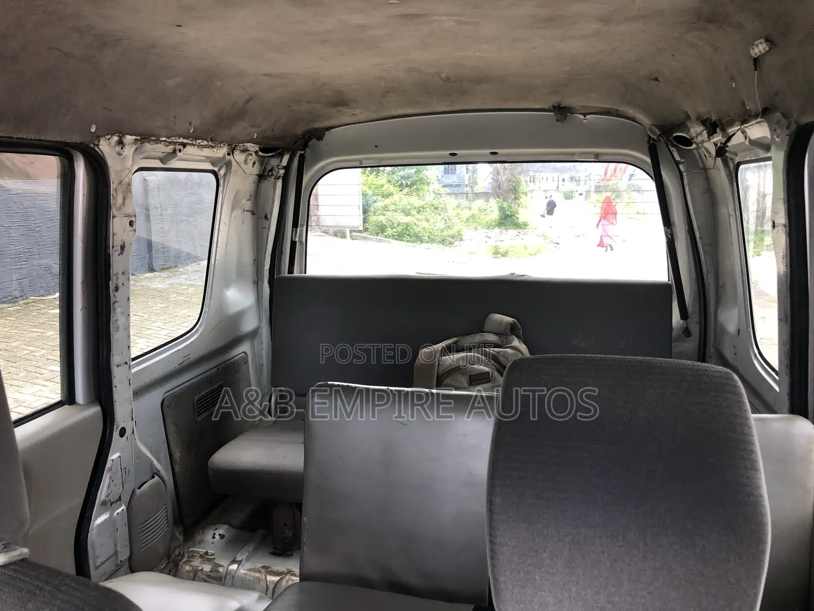 Suzuki APV Minibus 2011 Silver