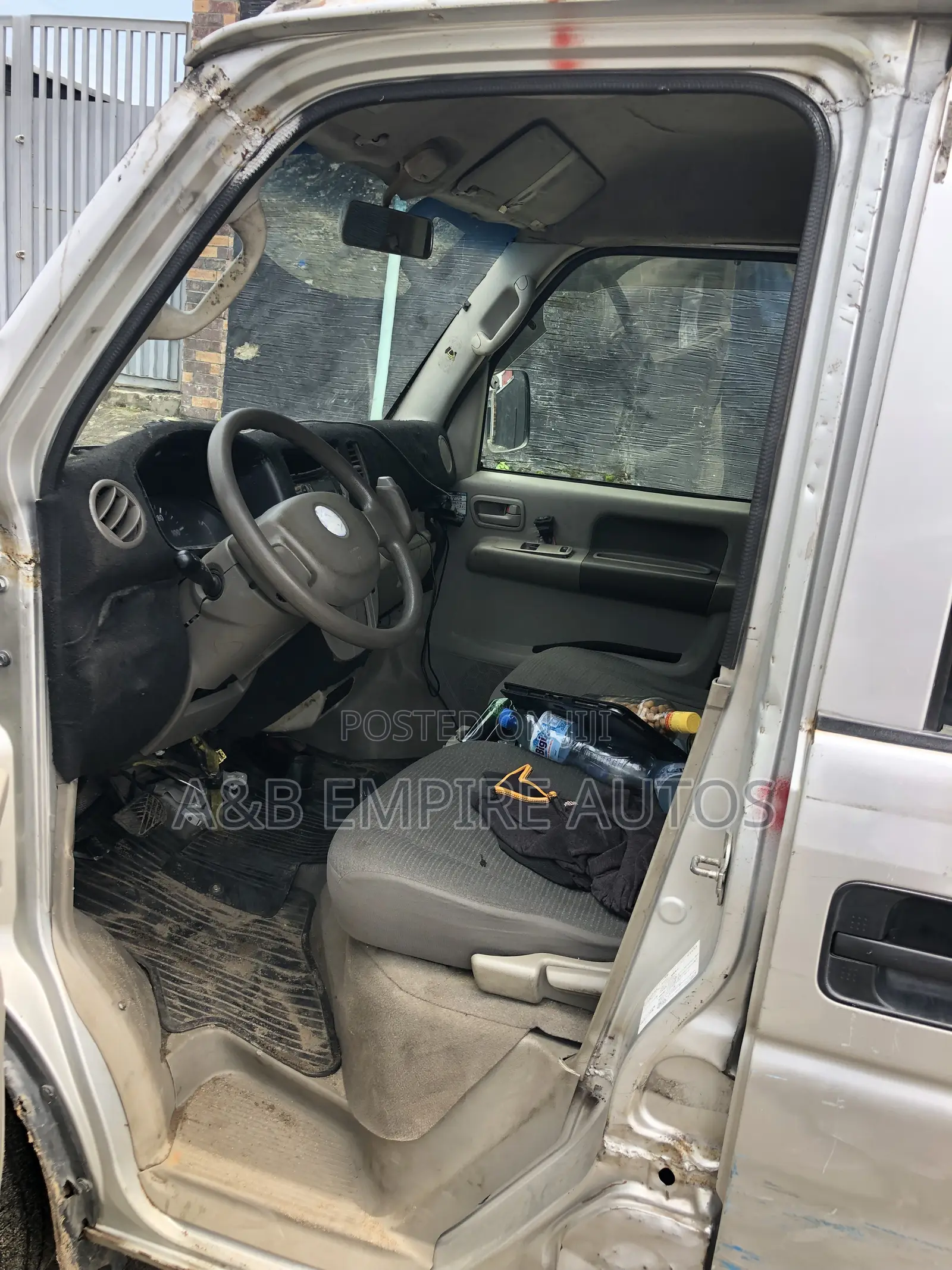 Suzuki APV Minibus 2011 Silver