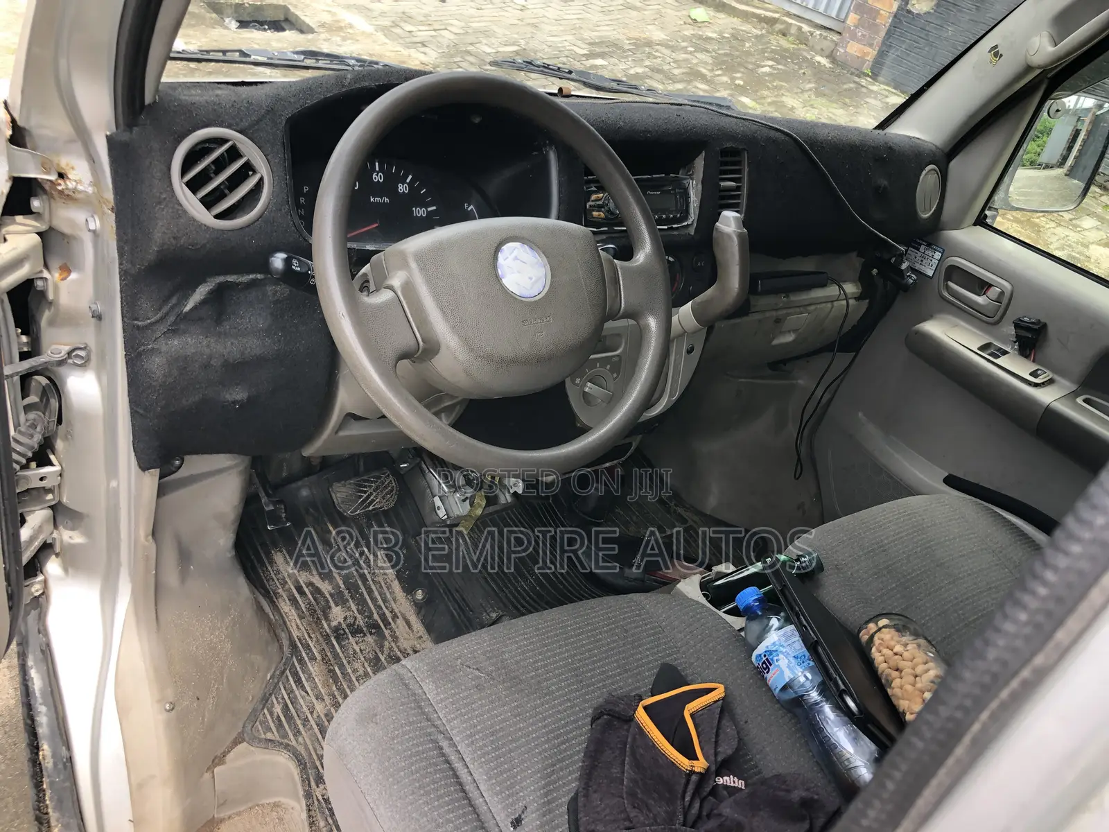 Suzuki APV Minibus 2011 Silver