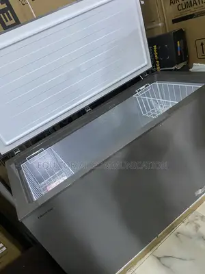 Hisense FC-55DD 420L Chest Freezer for Frozen Provisions