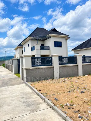 4bdrm Apartment in Military Pension, Kubwa for sale