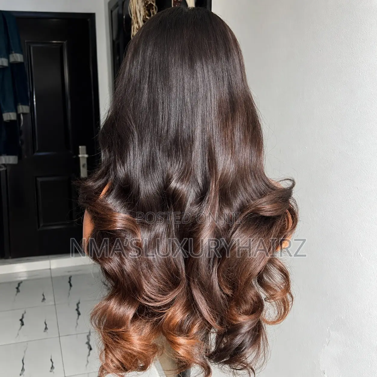 Luxe Gold Brown Tip Wavy Bounce