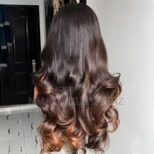 Luxe Gold Brown Tip Wavy Bounce