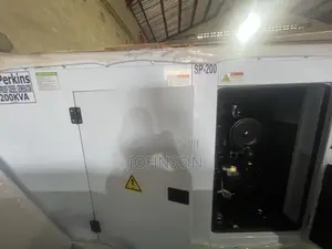 200kva Brand New UKPerkins Soundproof Diesel Generator 100%copper 