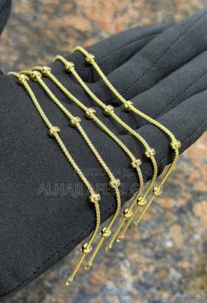 Is Pure Gold Hand Chains Is 18karat 750 Italy Gold