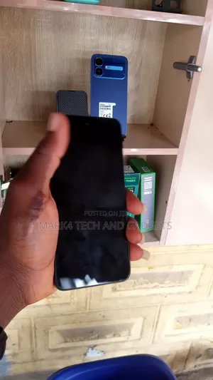 Infinix Hot 60i 128 GB Black