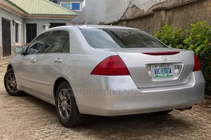 Honda Accord 2.0i 2009 Silver
