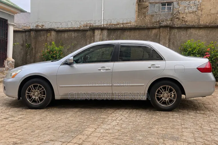 Honda Accord 2.0i 2009 Silver
