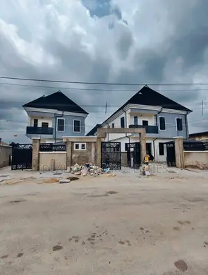 4bdrm Duplex in Ogba for sale