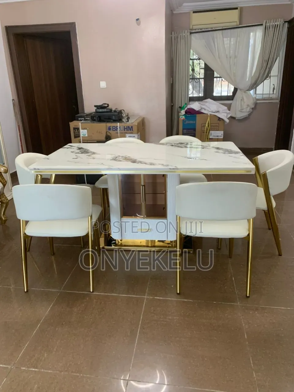 Executive 6-Seaters Dining Table