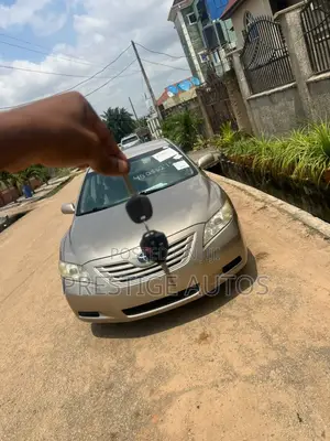 Toyota Camry 2008 Gold