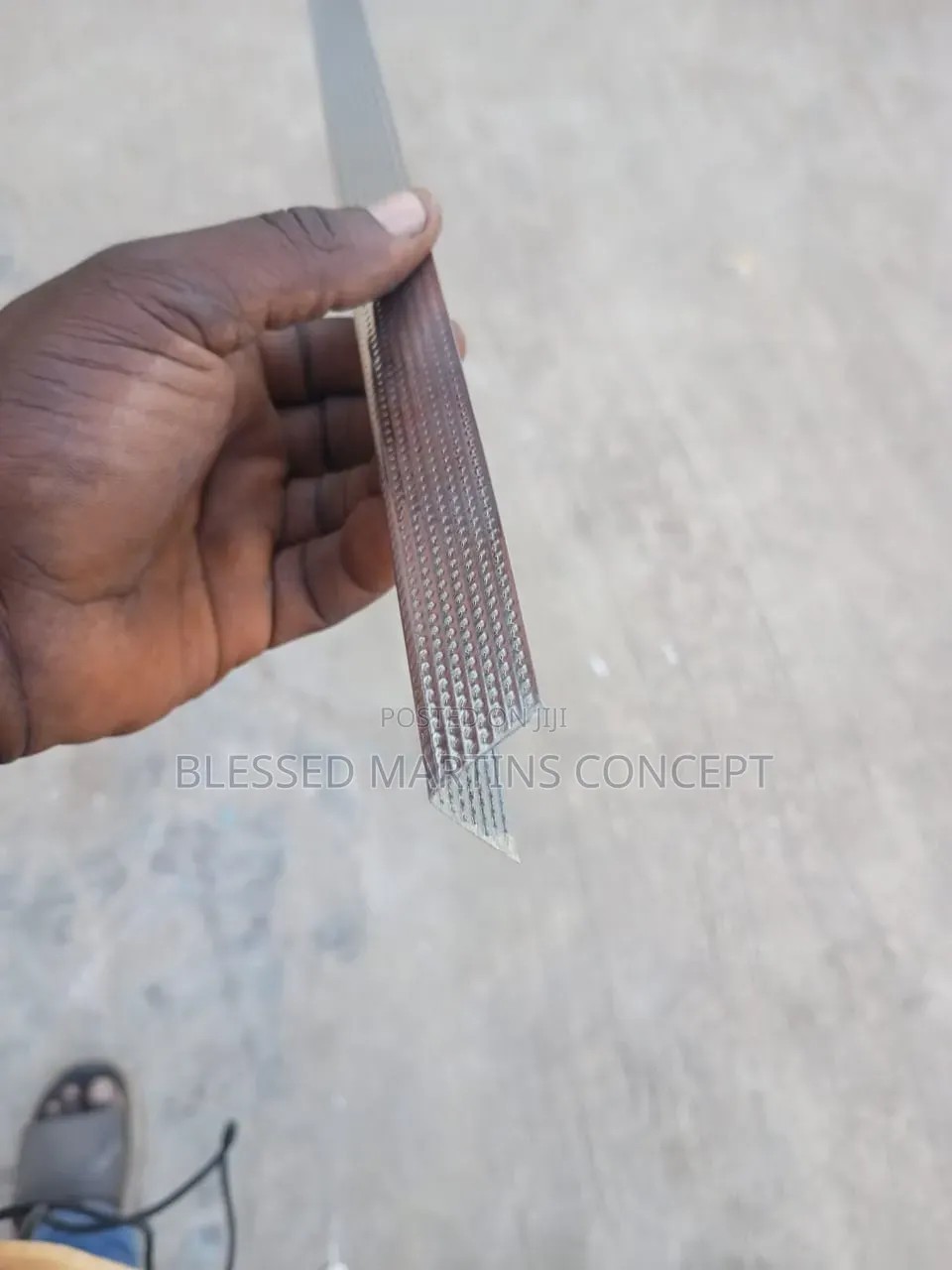9ft Length Iron Corner Bead for Straight Alignment, Edge Protection