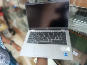 Laptop Dell Latitude 5320 16GB Intel Core i5 SSD 256GB