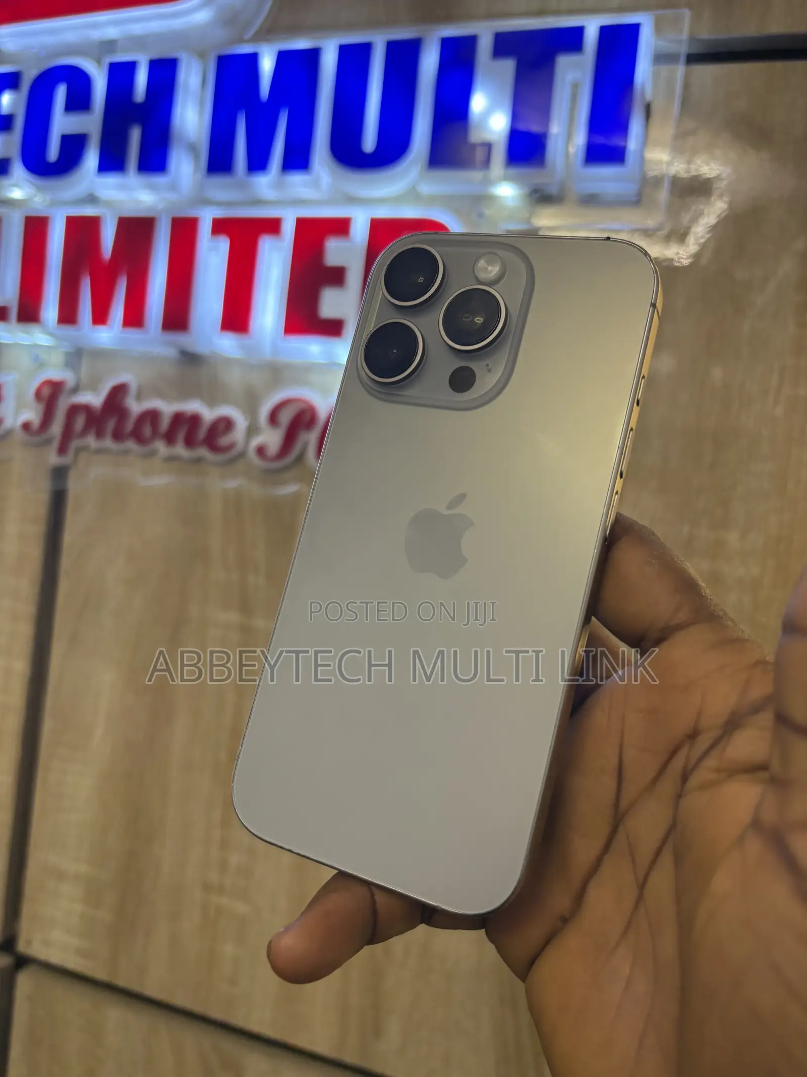 New Apple iPhone 16 Pro 128 GB