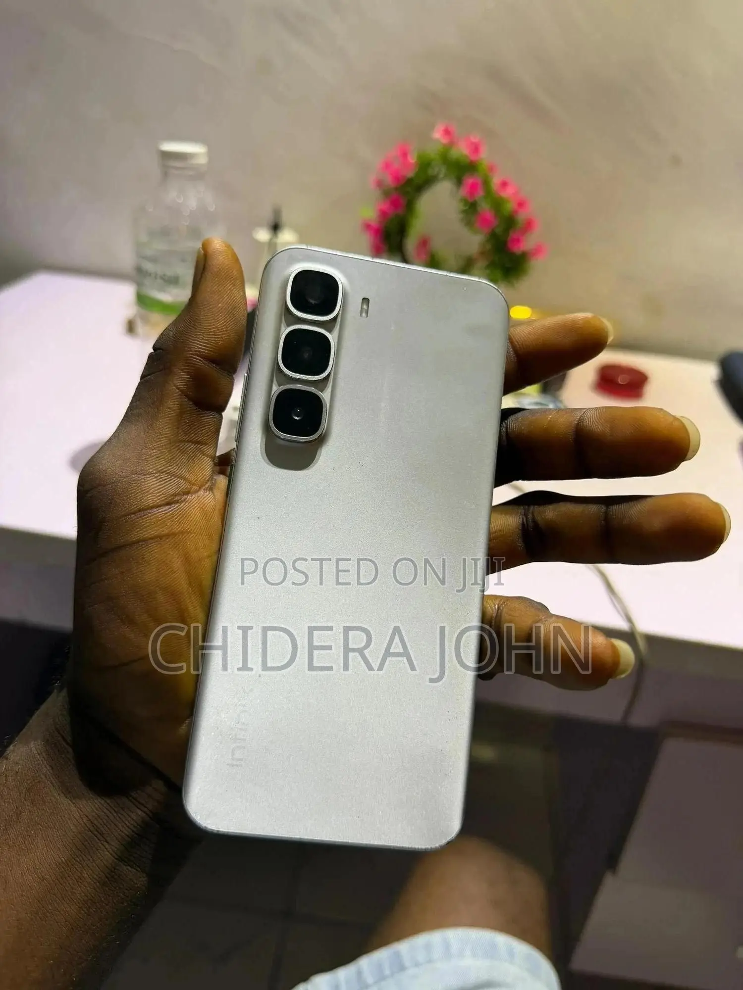 Infinix Hot 60 Pro+ 256 GB Silver