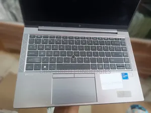 Laptop HP ZBook Firefly 14 G7 16GB Intel Core i5 SSD 256GB