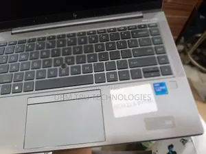 Laptop HP ZBook Firefly 14 G7 16GB Intel Core i5 SSD 256GB