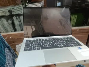 Laptop HP EliteBook 1040 G8 16GB Intel Core i7 SSD 512GB