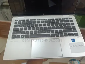 Laptop HP EliteBook 1040 G8 16GB Intel Core i7 SSD 512GB