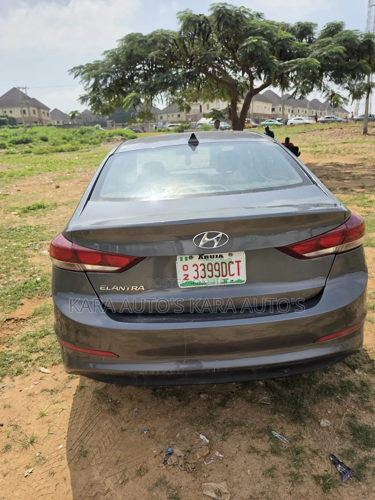 Hyundai Elantra 2018 Gray