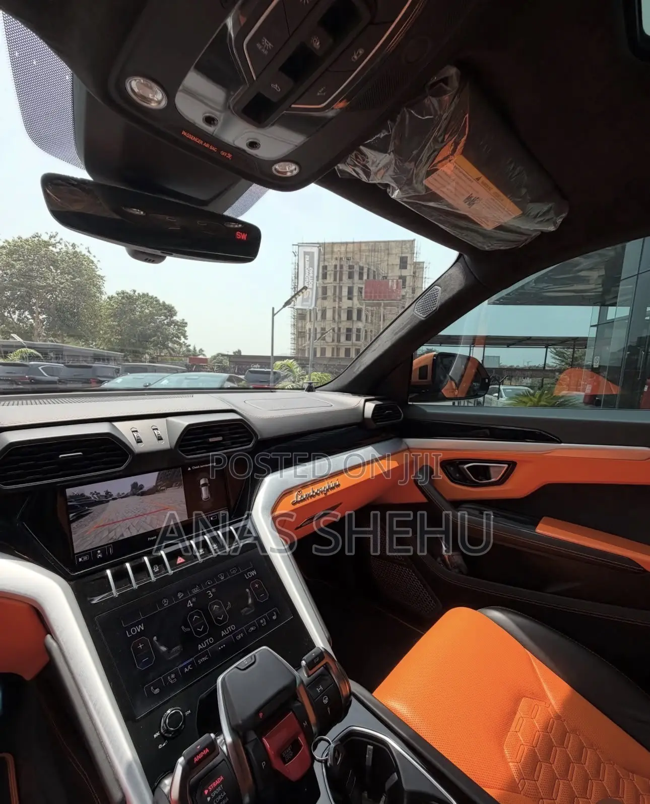 Lamborghini Urus 2022 Orange