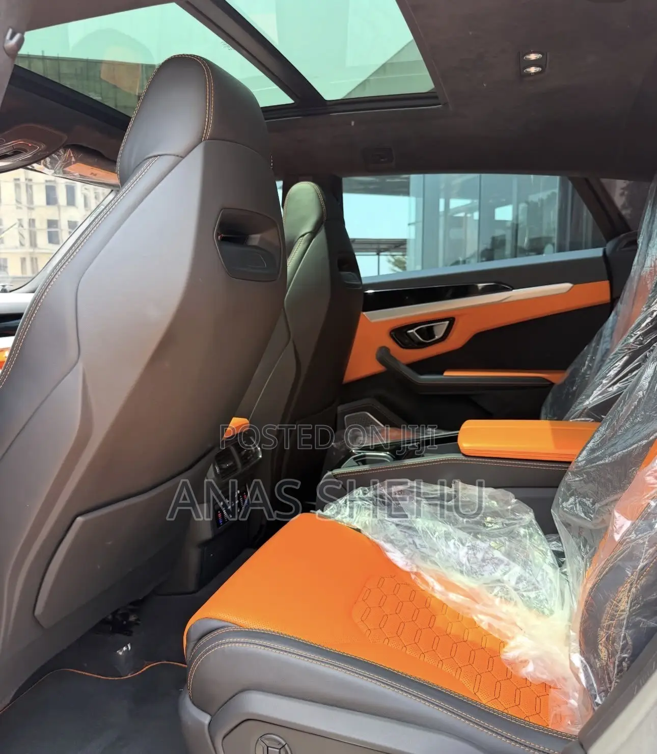 Lamborghini Urus 2022 Orange
