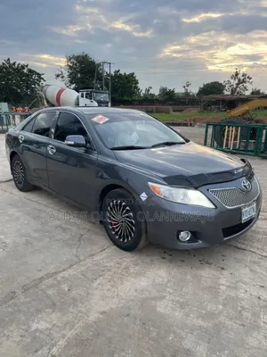 Toyota Camry LE 4dr Sedan (2.5L 4cyl 6AM) 2010 Matt Black