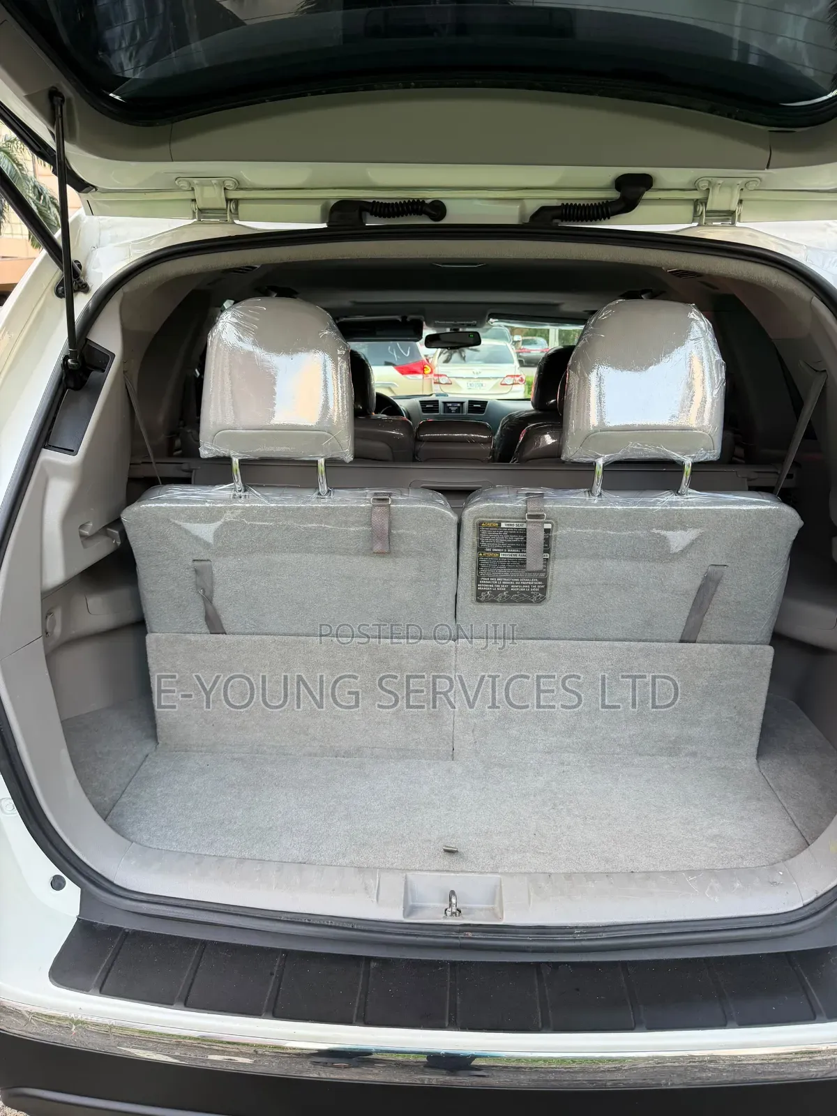 Toyota Highlander SE 2011 White