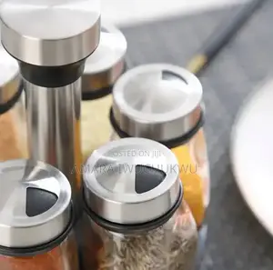 Rotating Spice Rack Set With 6 Jars