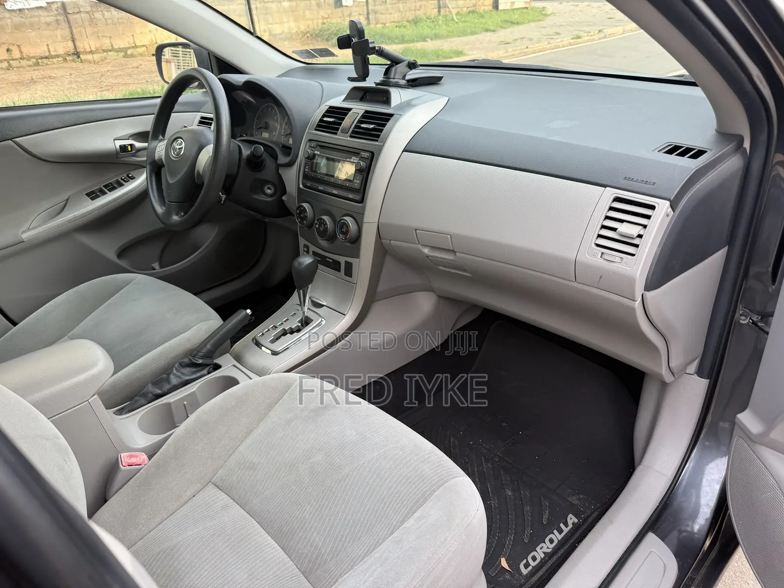 Toyota Corolla 2013 Gray