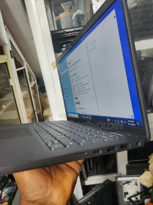 Laptop Dell Latitude 7420 32GB Intel Core i7 SSD 512GB