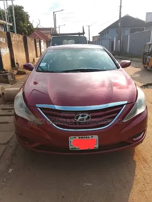 Hyundai Sonata SE Sedan FWD (2.4L 4cyl 6A) 2013 Red
