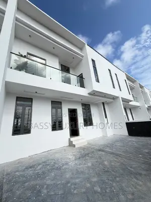 3bdrm Duplex in Sangotedo for sale