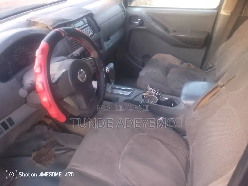Nissan Frontier Automatic 2005 Black