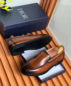 Men's Dior Leather Loafers With Textured Vamp