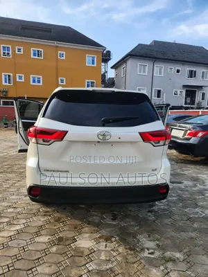 Toyota Highlander LE 4dr SUV (3.5L 6cyl 6A) 2014 White