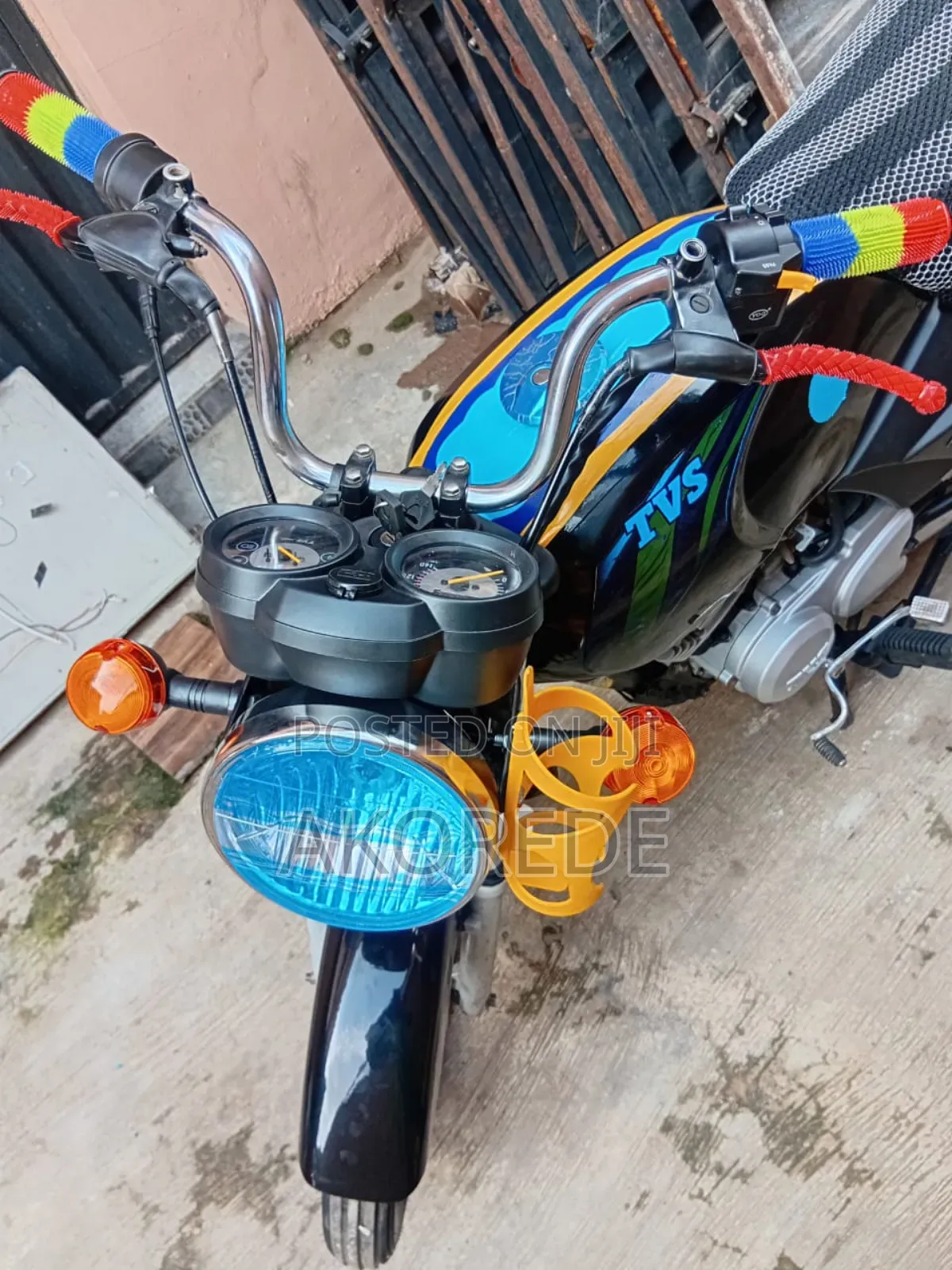 TVS Apache 180 RTR 2025 Black