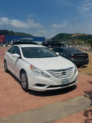 Hyundai Sonata GLS Sedan FWD (2.4L 4cyl 6A) 2013 White